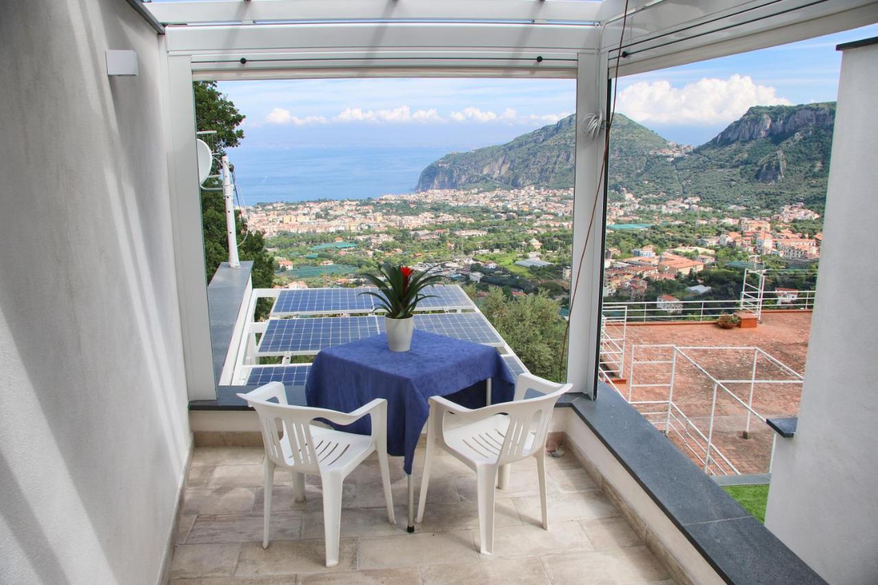 En Suite Bedroom Blue Moon Piano di Sorrento Dış mekan fotoğraf