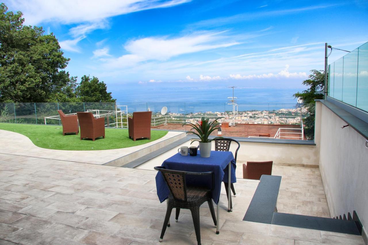 En Suite Bedroom Blue Moon Piano di Sorrento Dış mekan fotoğraf