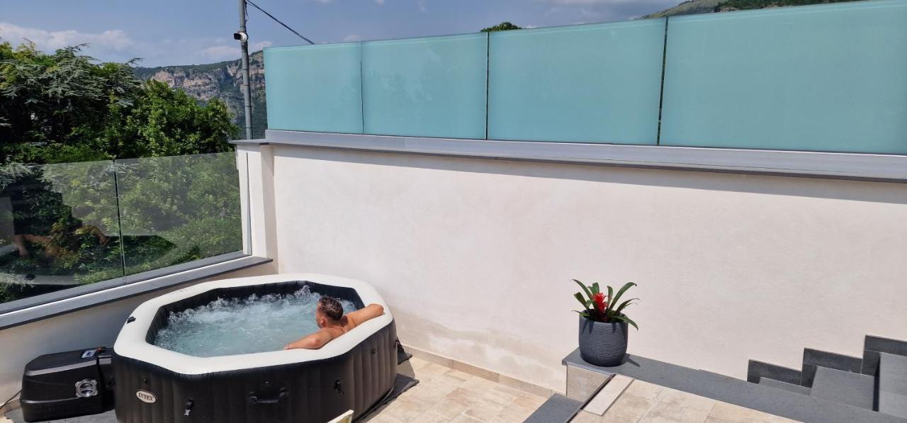 En Suite Bedroom Blue Moon Piano di Sorrento Dış mekan fotoğraf